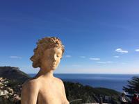 240Terracotta-Skulptur im Jardin Exotique