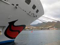 AIDAcara im Hafen von Teneriffa