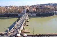 Blick von der Engelsburg auf die Engelsbrücke