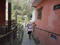 Begegnungen auf der Hängebrücke