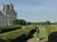 Blick über die Tuilleriengärten zum Eiffelturm