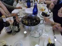 Fisch- und Muschelessen im Restaurant im Po-Delta