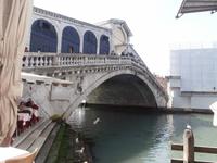 Rialtobrücke-Ponte di Rialto Venedig