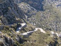 über Serpentinen ging es 682 Meter von Sa Colobra nach oben