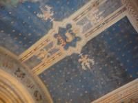 Der blaue Sternenhimmel im Eingangsportal zum Gurker Dom beeindruckt bereits.