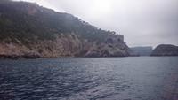 Steile Felsen, tiefes Meer an Mallorcas Nordküste