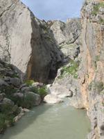 Gebirgstal unter einer Mamelukenfestung