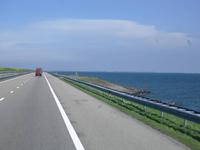 Auf dem Abschlussdeich von Holland nach Friesland
