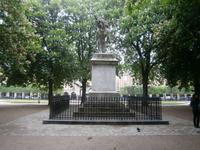Denkmal von Louis XIII. auf dem Places des Vosges, dem Vogesenplatz 