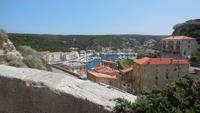 Blick in die Unterstadt von Bonifacio