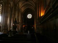 Das Innere der Thomaskirche mit der Glasrosette