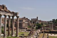 Forum Romanum mit Kolosseum in der Bildmitte