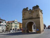 Porta Santa Maria oder auch  Porta Garibaldi genannt Chioggia