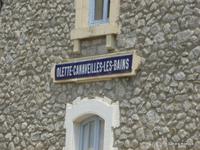 Haltestelle der Ligne de Cerdagne _Pyrenäenmetro_gelber Zug 