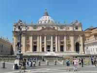 Außenansicht des Petersdoms