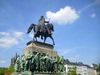 auf dem Heumarkt - Denkmal für große Deutsche