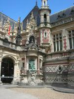 Pfingstmontag, 25.5.2015 Fecamp Palais Benedictine, Hof