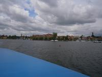 Blick vom Schiff auf Mikolajki