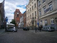 Torun, Palast des Erzbischofs, im Hintergrund die Johanniskirche
