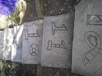 Tarotgarten von Niki de Saint Phalle und Team bei Capalbio, Treppe mit Spielkartennummern