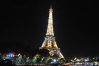 Eiffle Turm bei Nacht 
