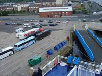 Wir sind schon auf der Fähre, unser Bus bald auch.