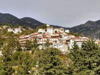 201 Bergort Agros auf 1100 m