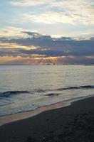 Sonnenuntergang am Strand vom Elias Beach Hotel