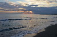 Sonnenuntergang am Strand vom Elias Beach Hotel