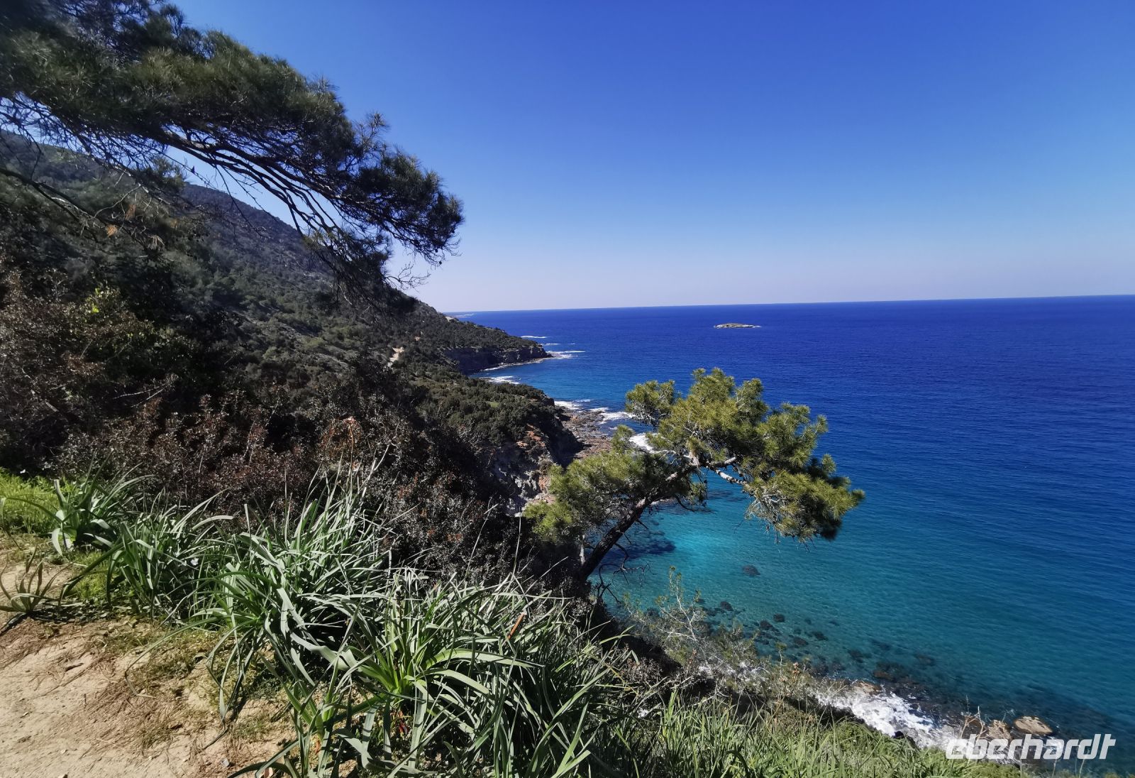 Die Farben sind heute unbeschreiblich, Weg zum Bad der Aphrodite