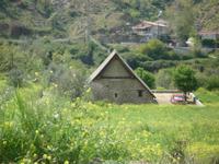 Scheunendach-Kirche im Trodos-Gebirge