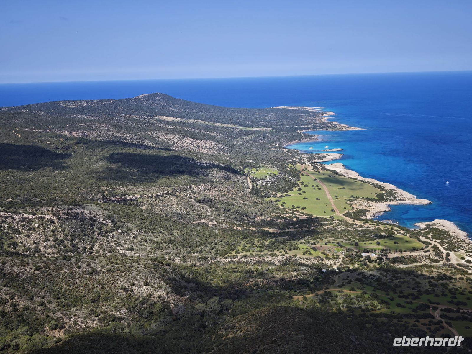 Blick auf die Akamas Halbinsel mit Blauer Lagune, Zypern &ndash; &copy;  (Eberhardt TRAVEL)