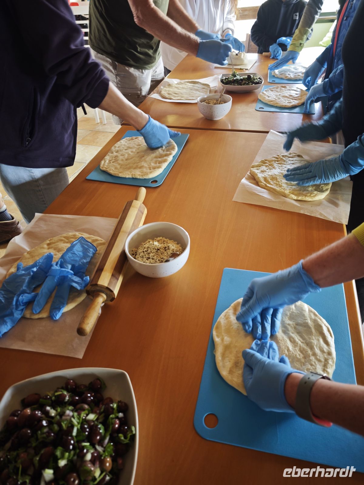 Olivenbrot-Backen in der Taverne in Gialia, Zypern &ndash; &copy;  (Eberhardt TRAVEL)