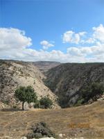 Wanderung oberhalb der Avagas-Schlucht