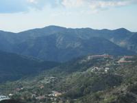 Troodosgebirge - Blick zum Hotel Rodon in Agros