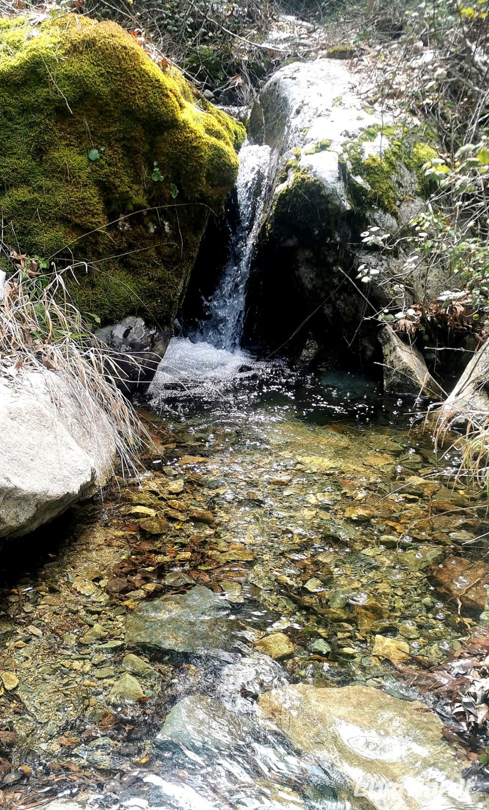 Miniwasserfall, Madhari-Naturlehrpfad